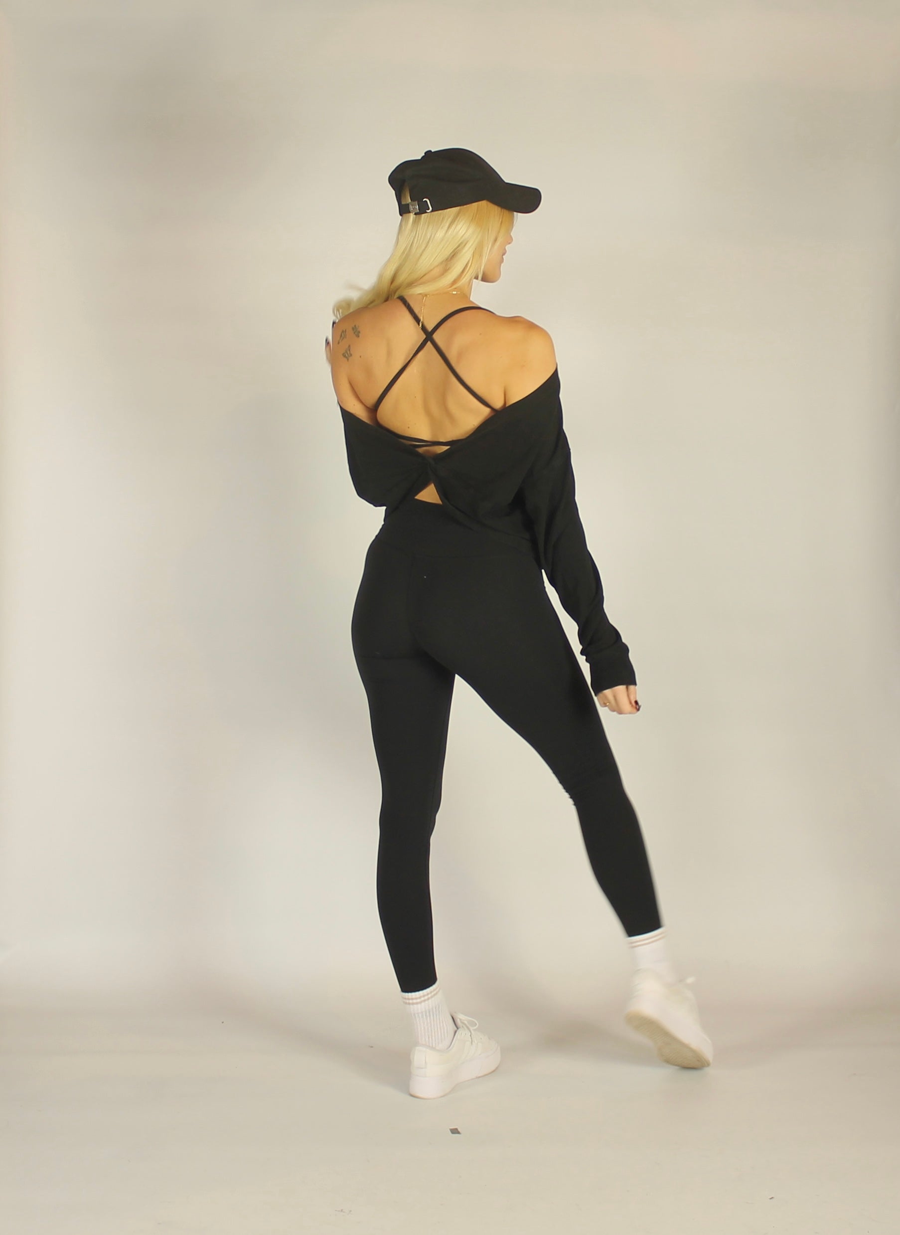 Malibu Twisted Knot Off Shoulder – Olra Activewear